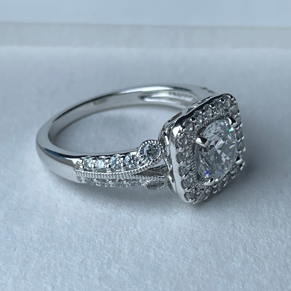 Ring 6 - Picture 3 of 11